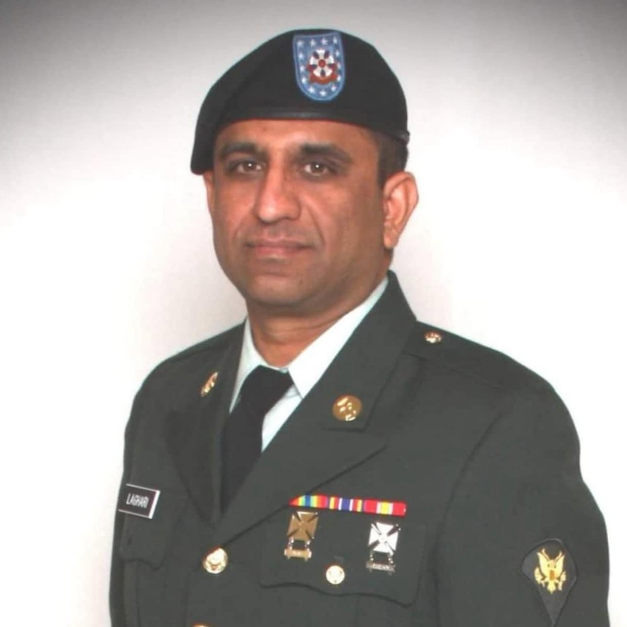 منصور لغاری